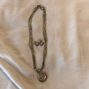 Necklace and earring set